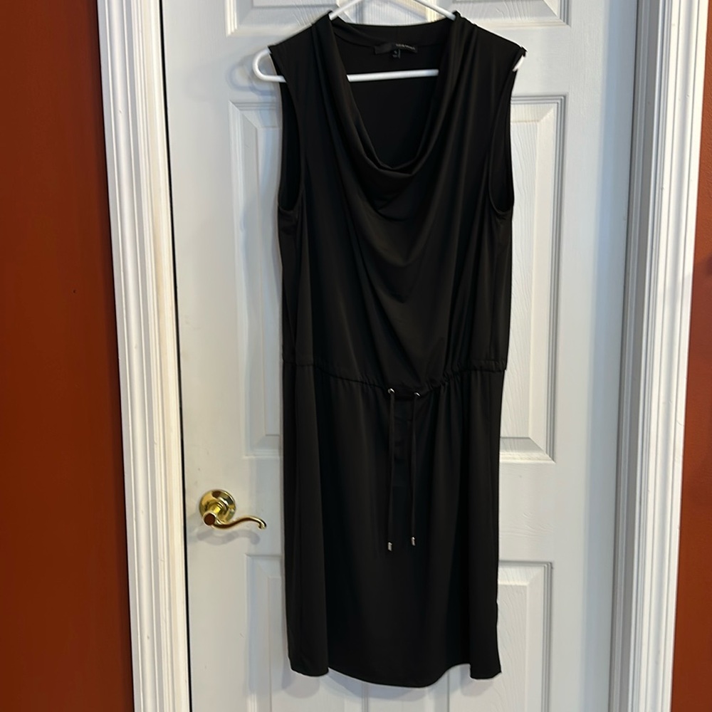 Black Harve Benard extra large dress, Cowell neck sleeveless, ties at the waist